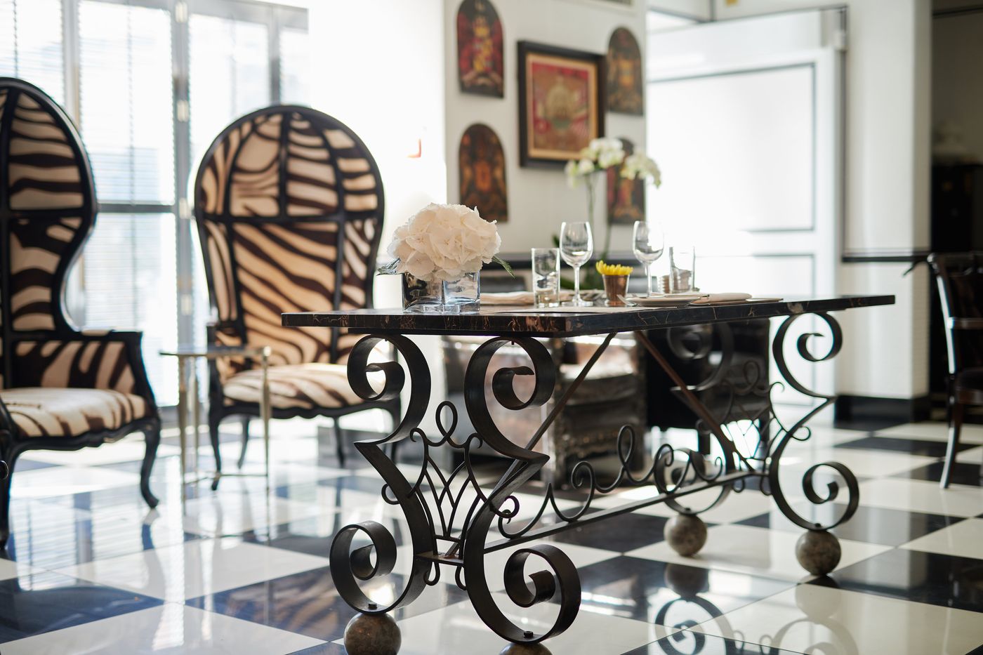 The-Duke-of-Richmond-Lobby-10