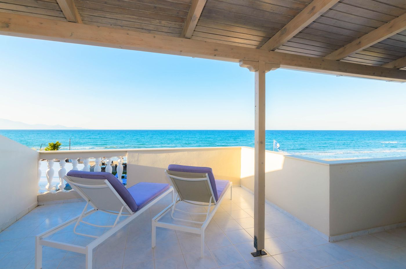 Iakinthos-Tsilivi-Beach-Room-77