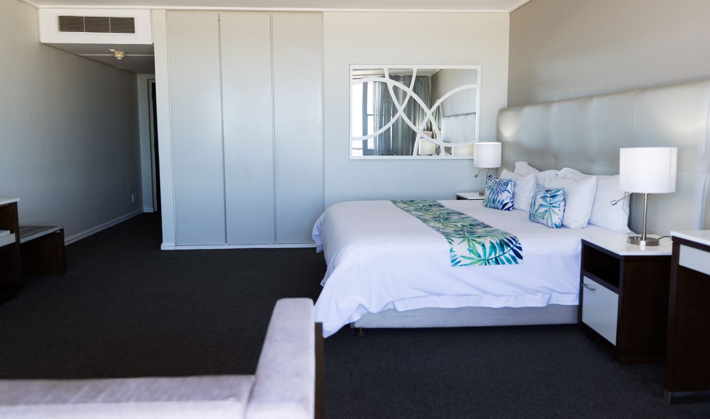 Lagoon-Beach-Room-36