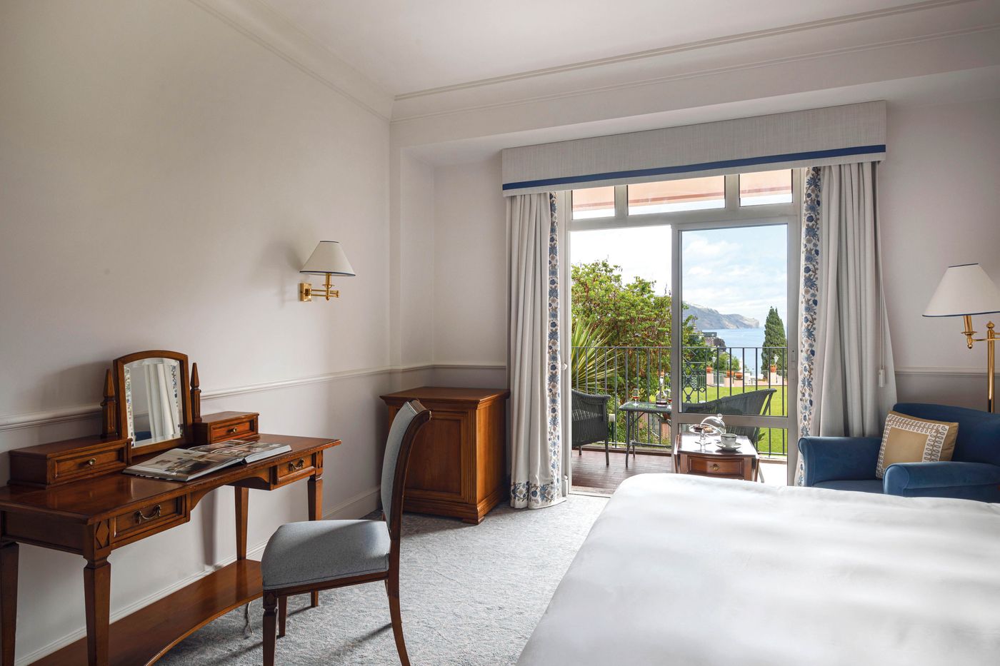 Reid-s-Palace-Room-48