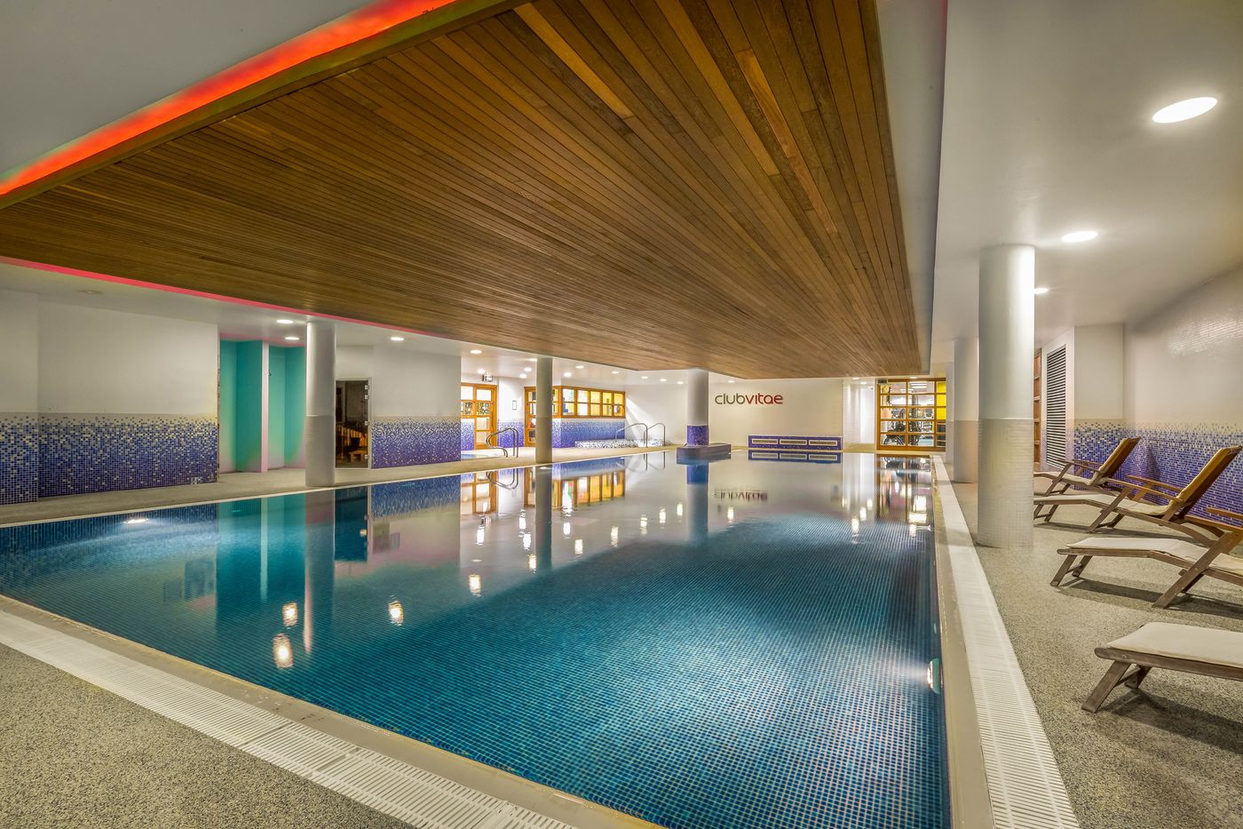 Clayton-Hotel-Cardiff-Lane-General-view-37