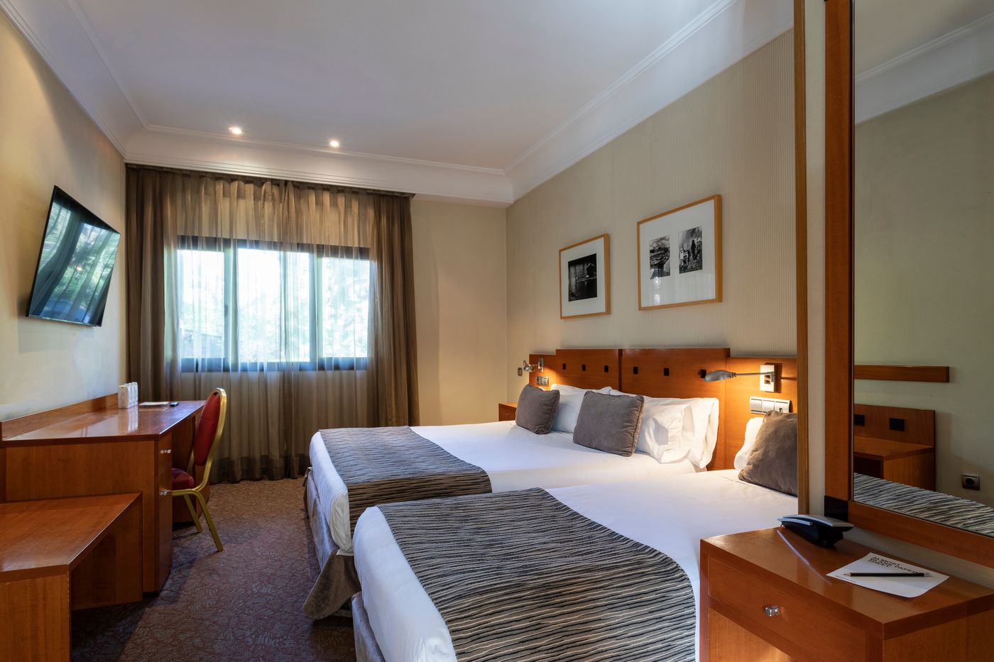 Petit-Palace-Arturo-Soria-Room-17