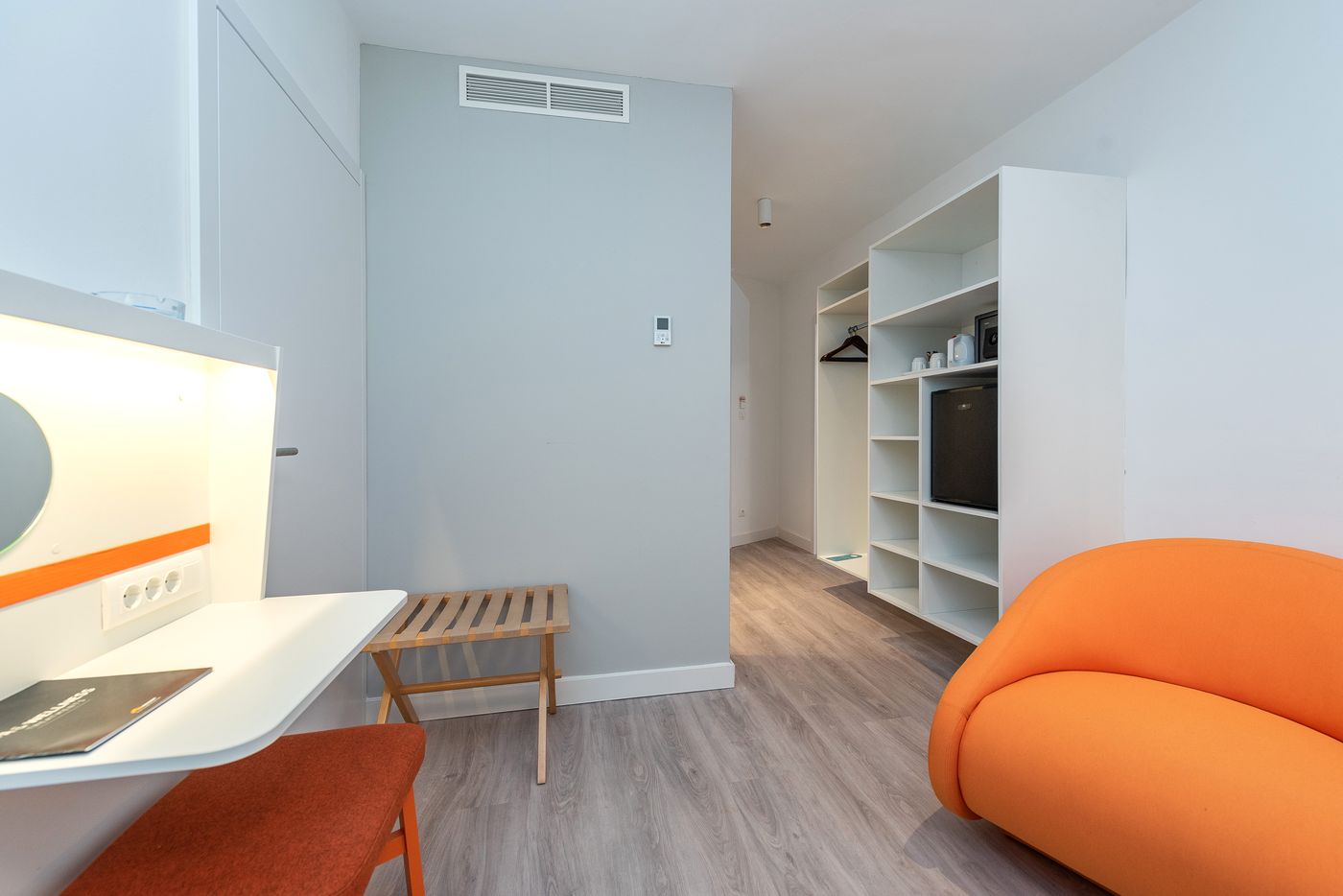 Bluesun-Holiday-Village-Alan-Room-14