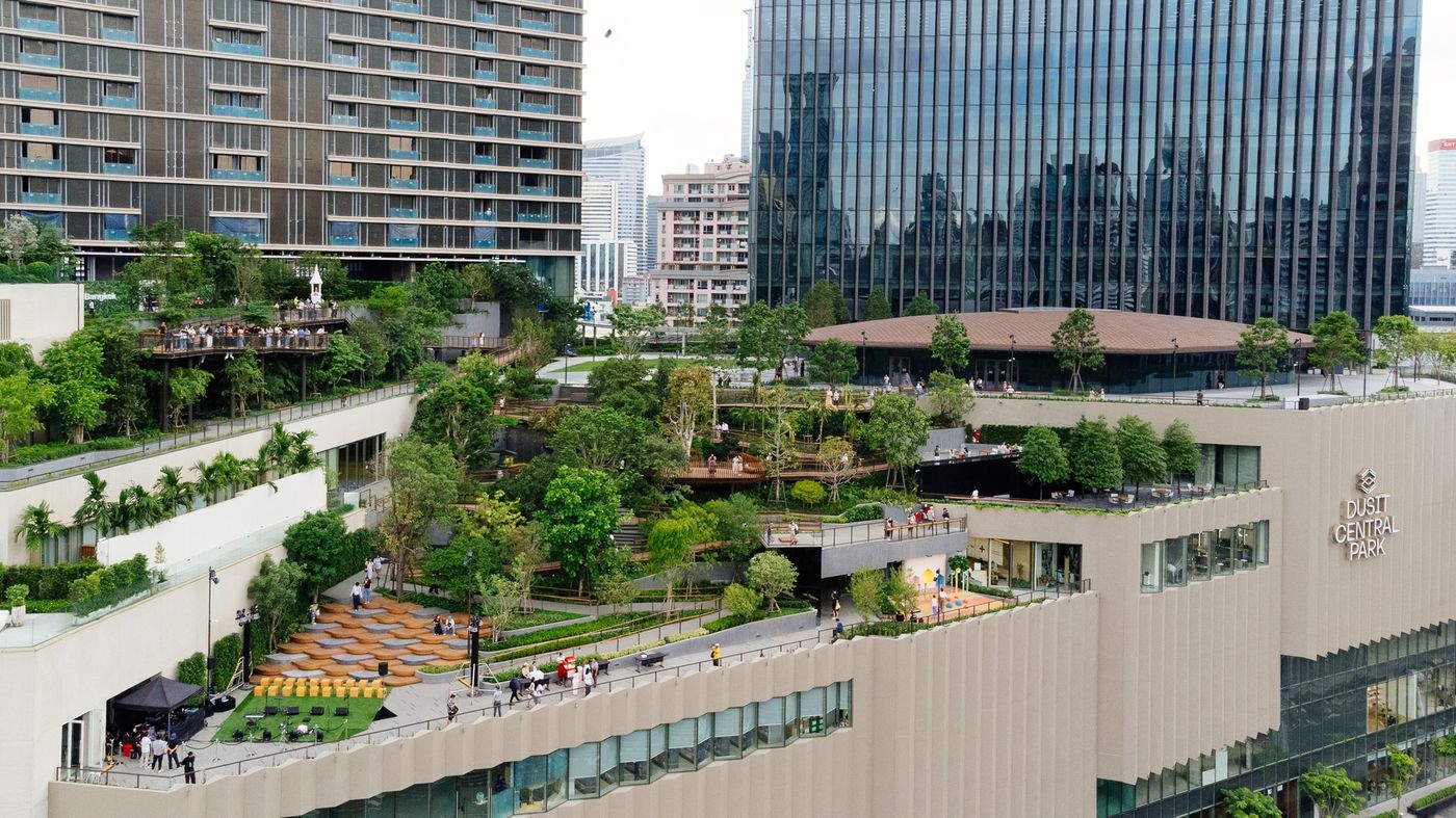 Dusit-Thani-Bangkok-Sports-and-Entertainment-1