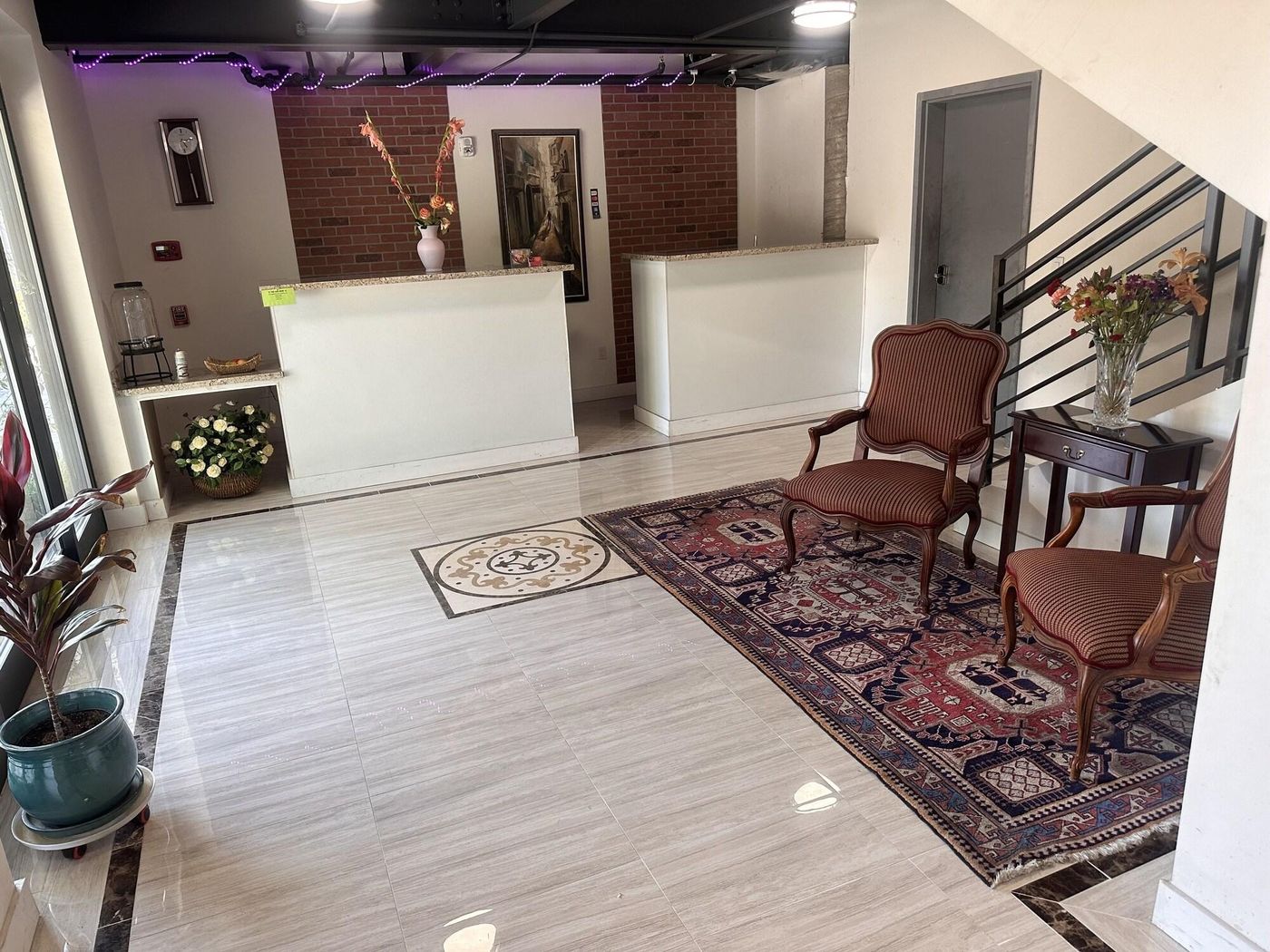 Lakeview Hotel-United States-Kirkland-Lobby-8