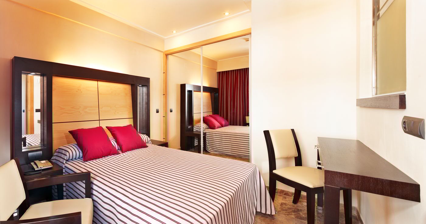 Hotel Mediterranean Bay - Adults Only