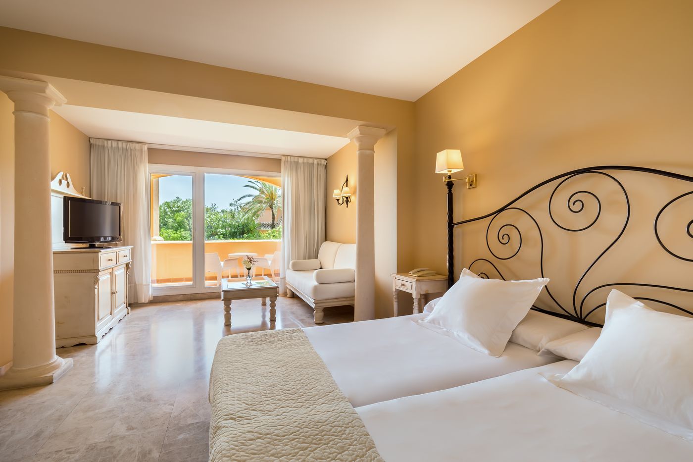 Hotel-Guadalmina-Spa---Golf-Resort-Room-21