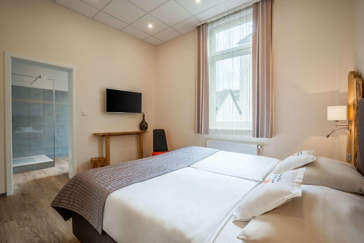 Comfort Hotel Bad Homburg - Germany - BAD HOMBURG VOR DER HOHE - Room - 8