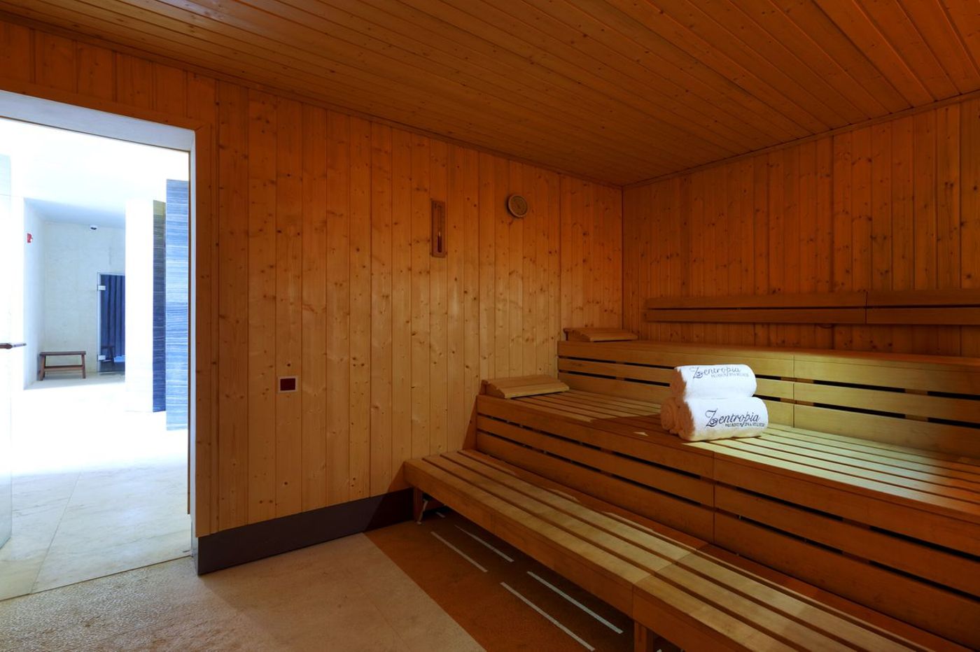 Grand-Palladium-Costa-Mujeres-Resort---Spa-Sports-and-Entertainment-74