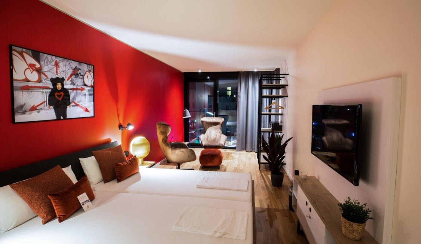 Aeronaut-Serviced-Apartments-powered-by-Pearl1-Room-37