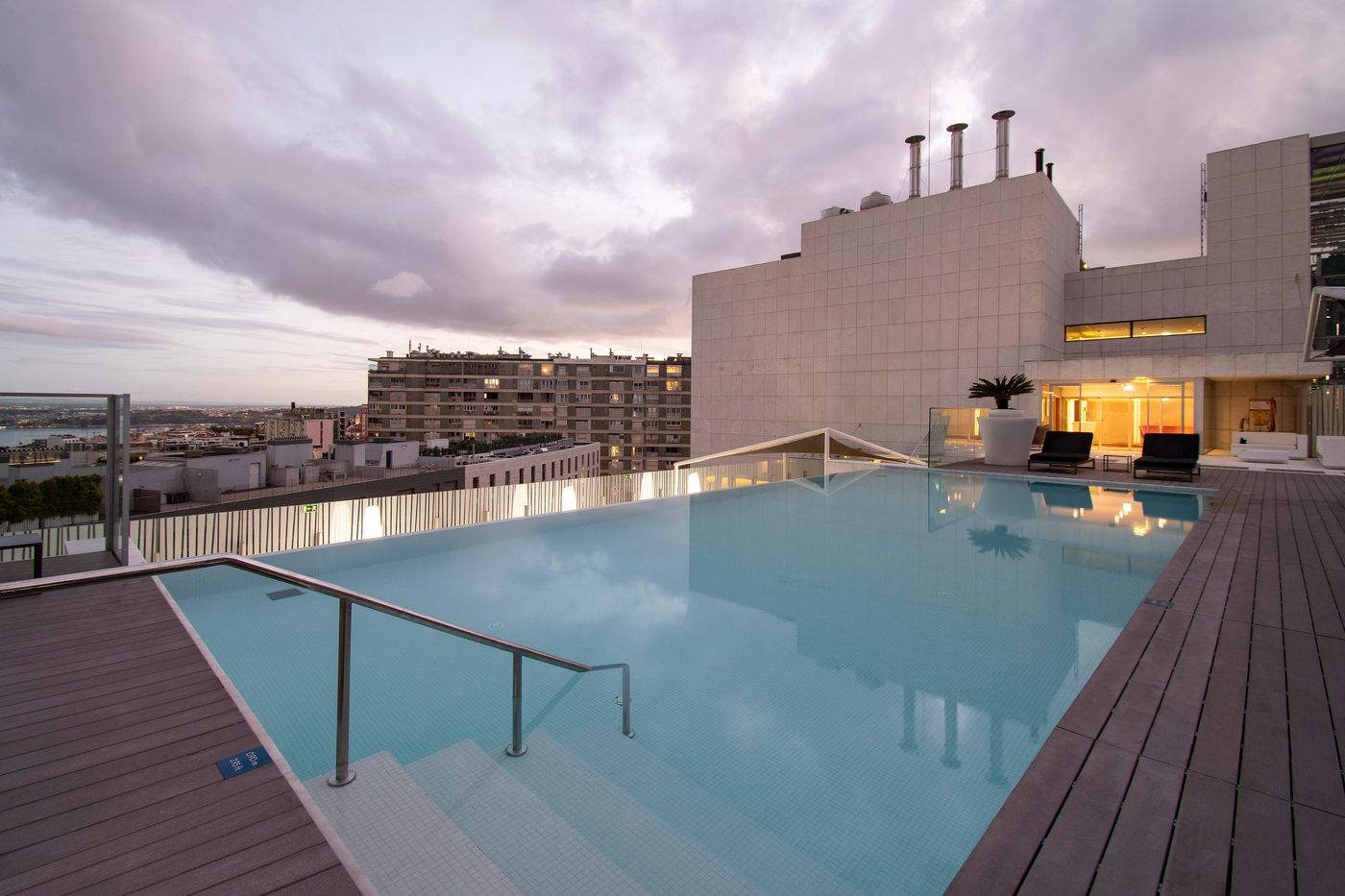 EPIC-SANA-Lisboa-Pool-1