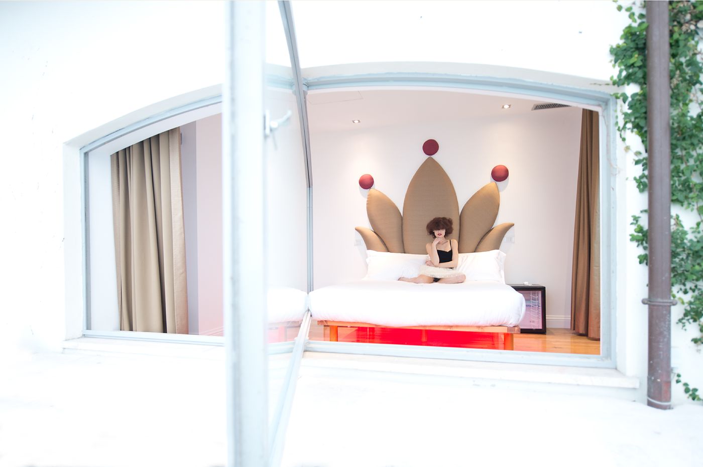 iRooms-Forum---Colosseum-Room-17