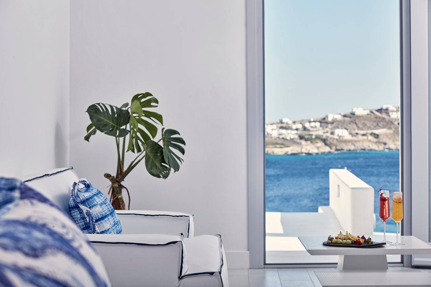 Katikies-Mykonos---The-Leading-Hotels-Of-The-World-Room-35