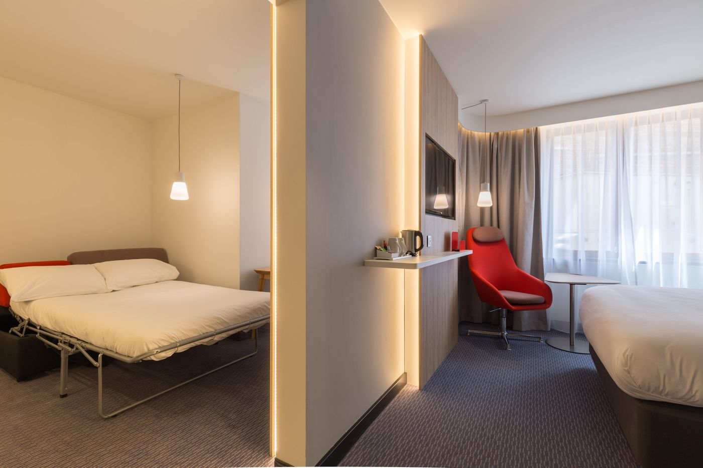 Holiday-Inn-Express-Brussels-Grand-Place-Room-22