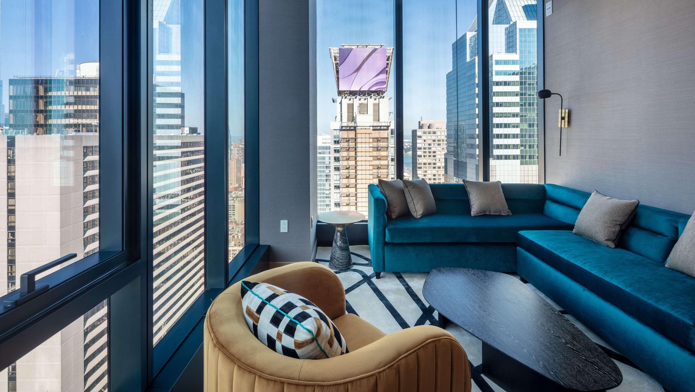Tempo-by-Hilton-New-York-Times-Square-Room-24
