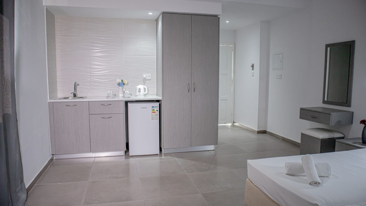 Windmills-Hotel-Apartments-Room-16