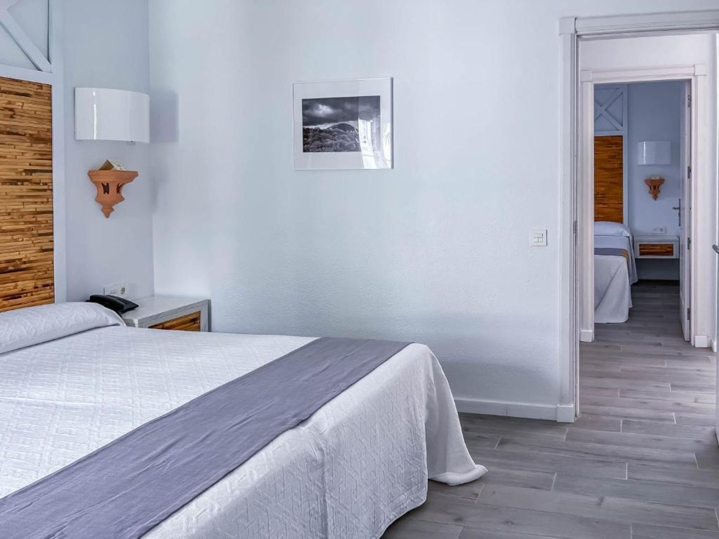 Parque-del-Sol-Room-27