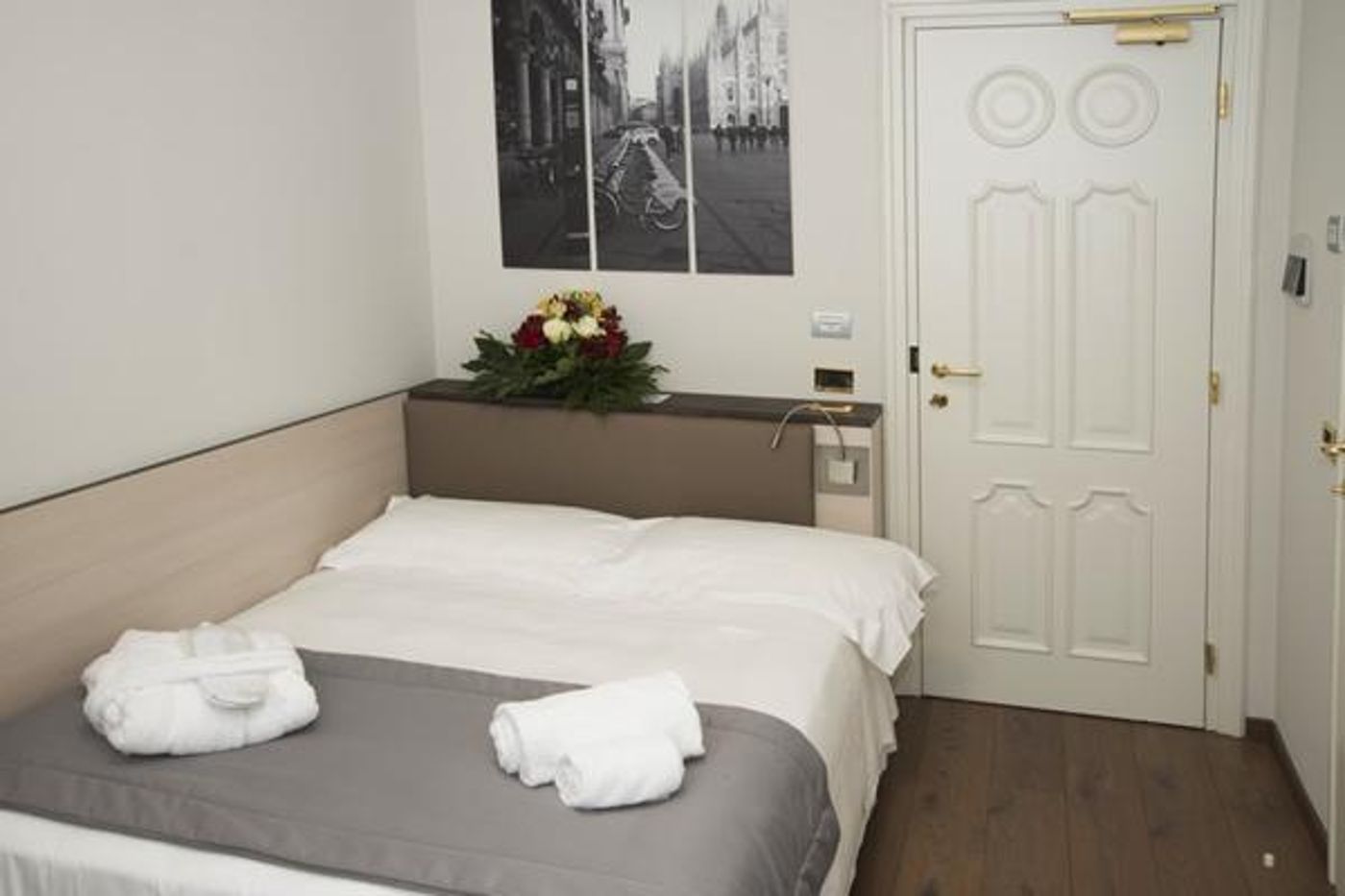 IH-Hotels-Milano-Puccini-General-view-17