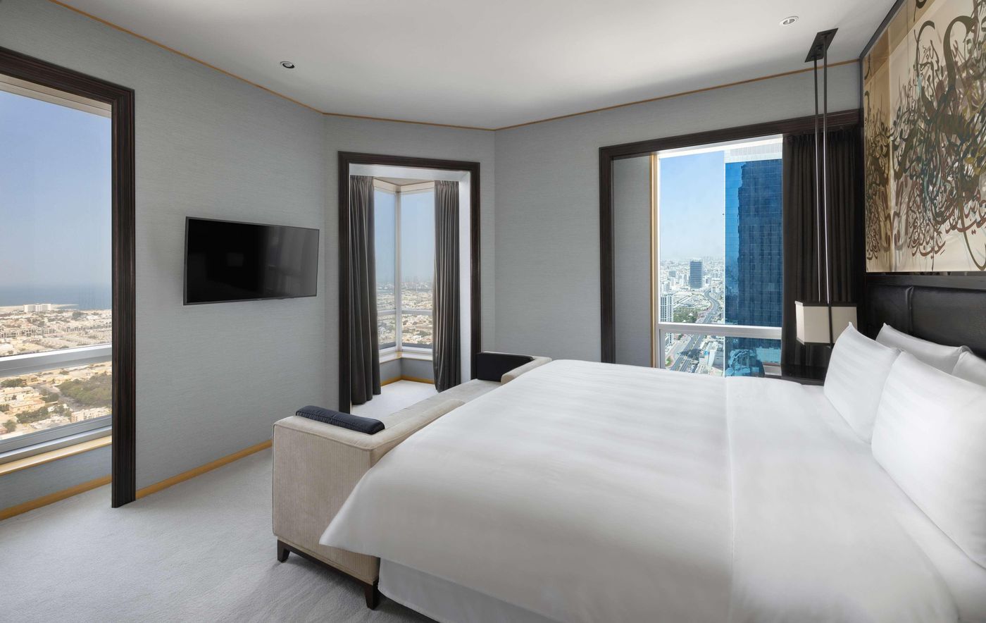 Shangri-la-Hotel-Dubai-Room-15