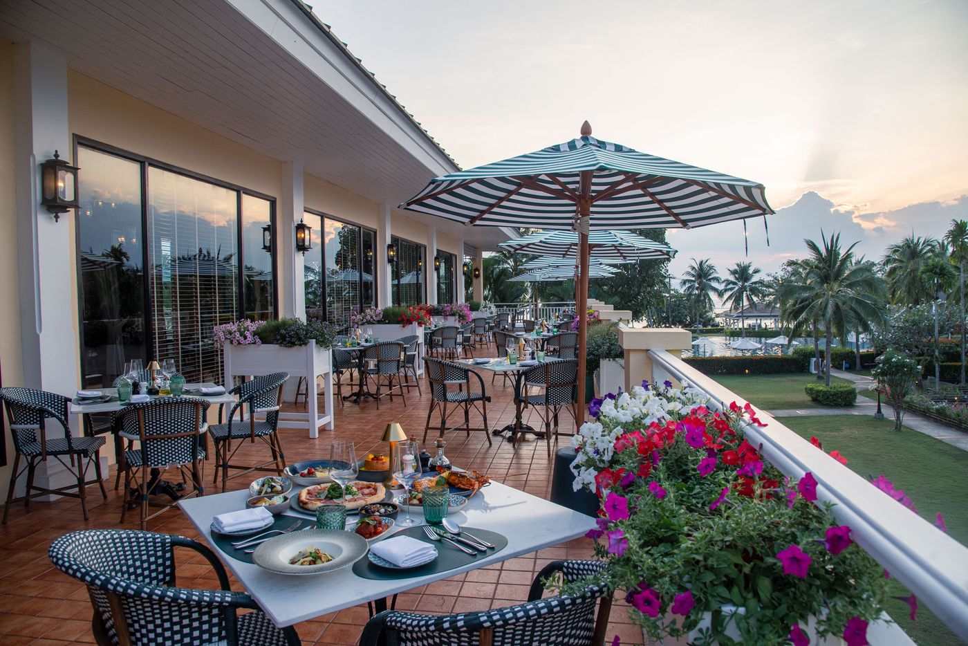 Sofitel-Krabi-Phokeethra-Restaurant-12