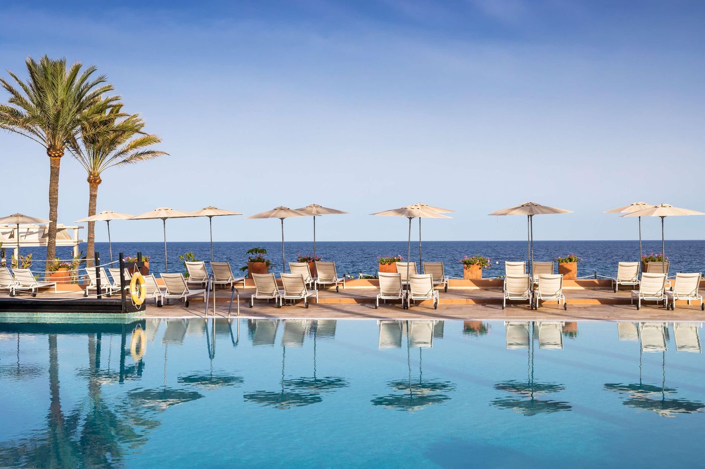 Hotel-Guadalmina-Spa---Golf-Resort-Pool-4