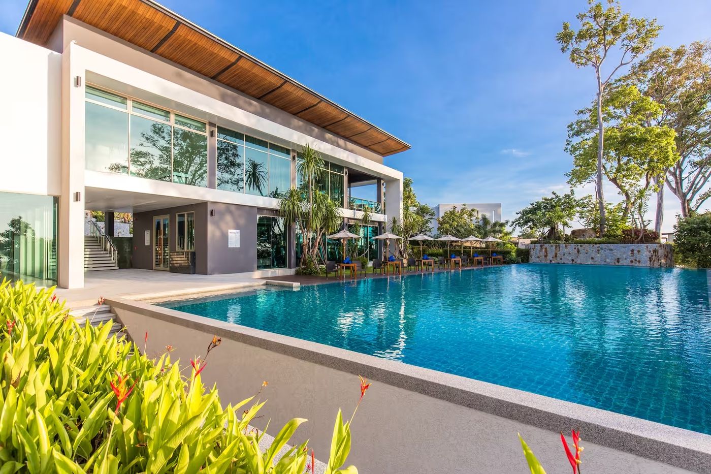 Wyndham Grand Phuket Kalim Bay 01