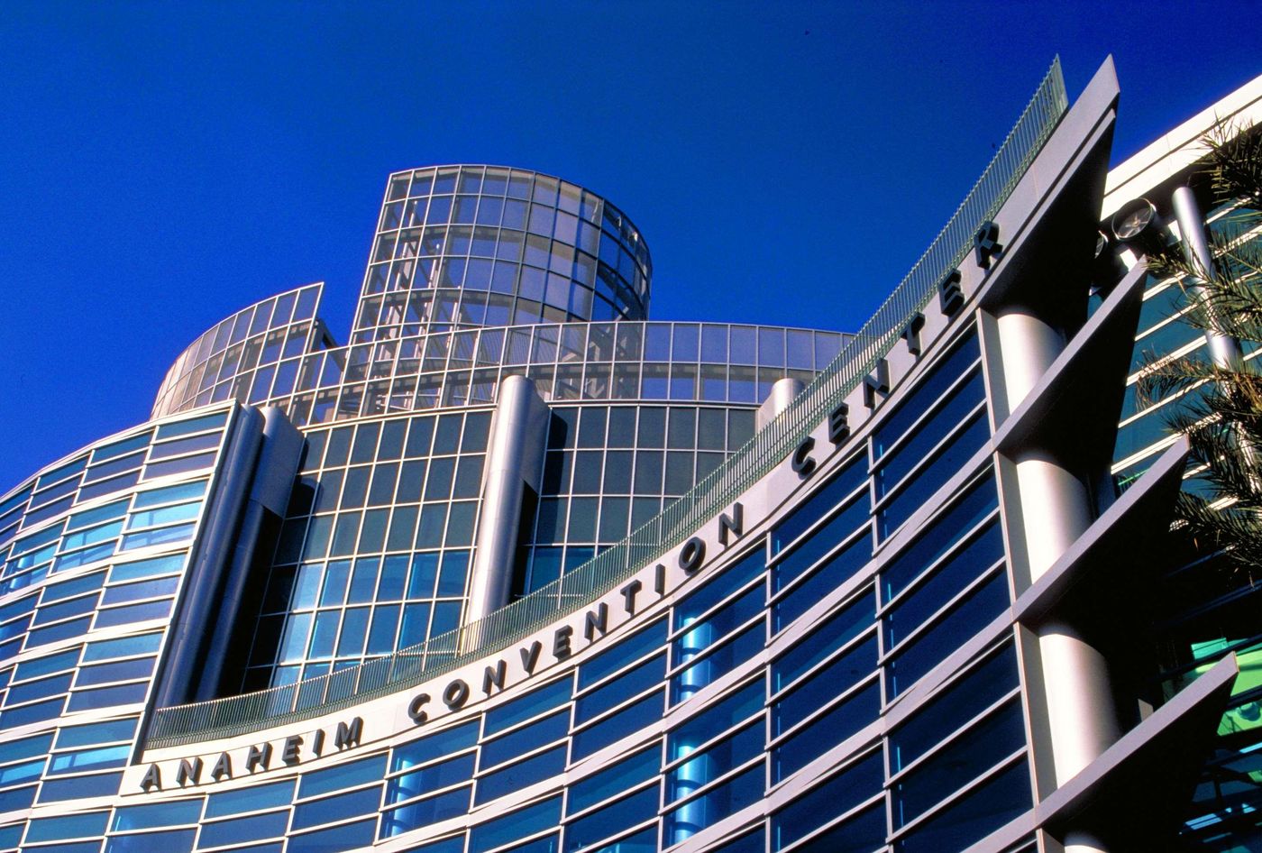 Hilton-Anaheim-General-view-66