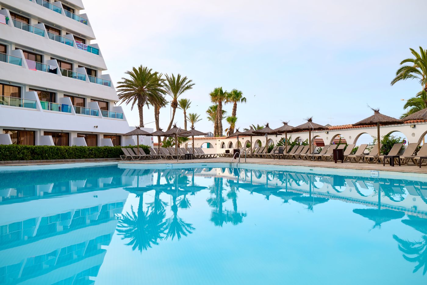 Alua-Golf-Trinidad-Pool-1