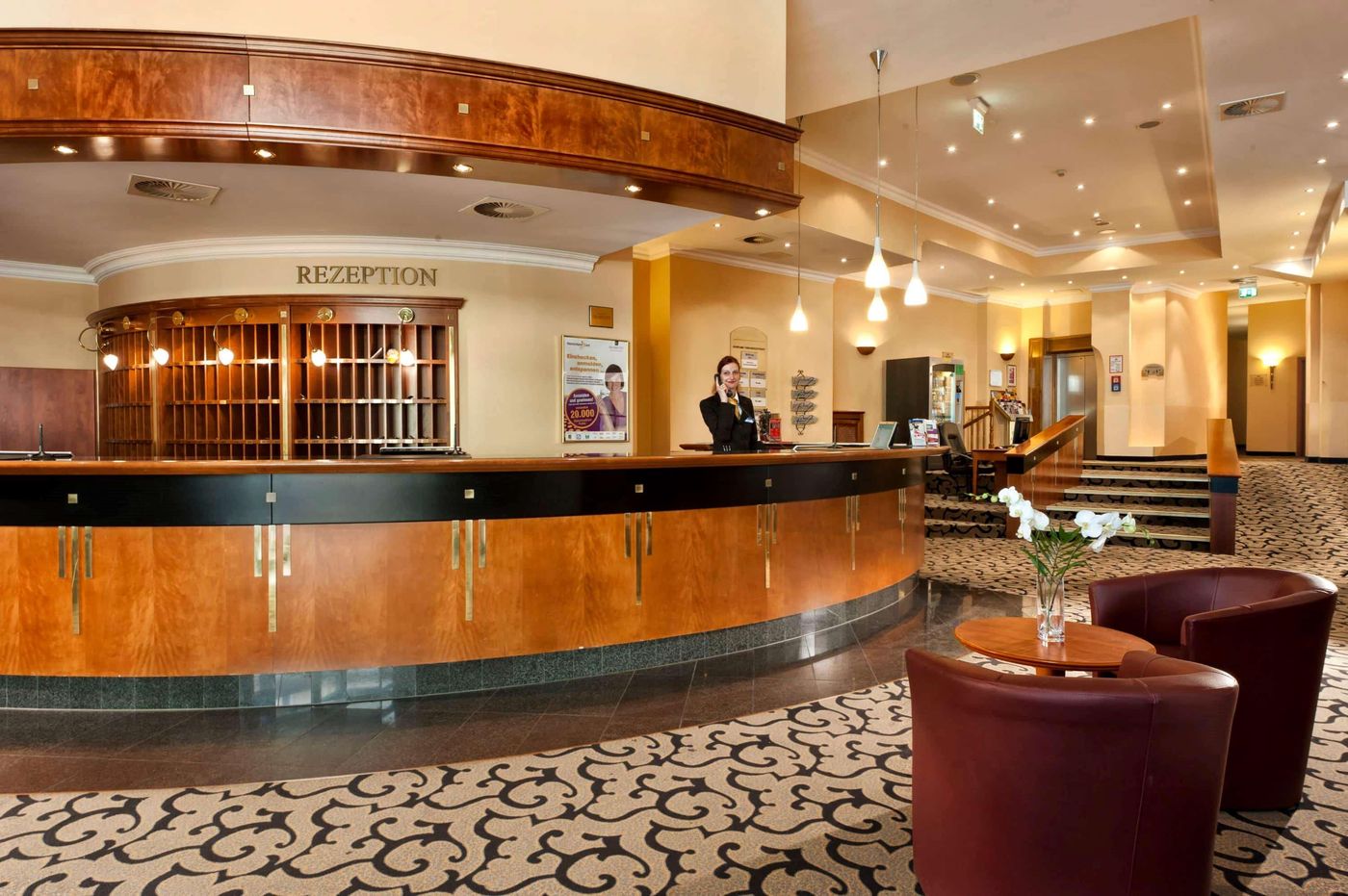 Wyndham-Garden-Berlin-Mitte-Lobby-2