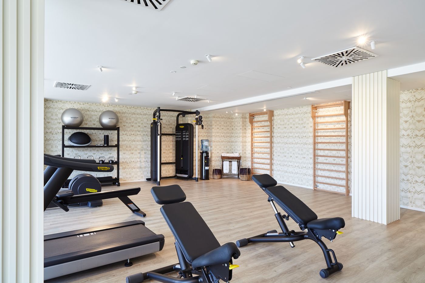 Marina-Palace-Prestige-by-Intercorp-Hotel-Group-Sports-and-Entertainment-67