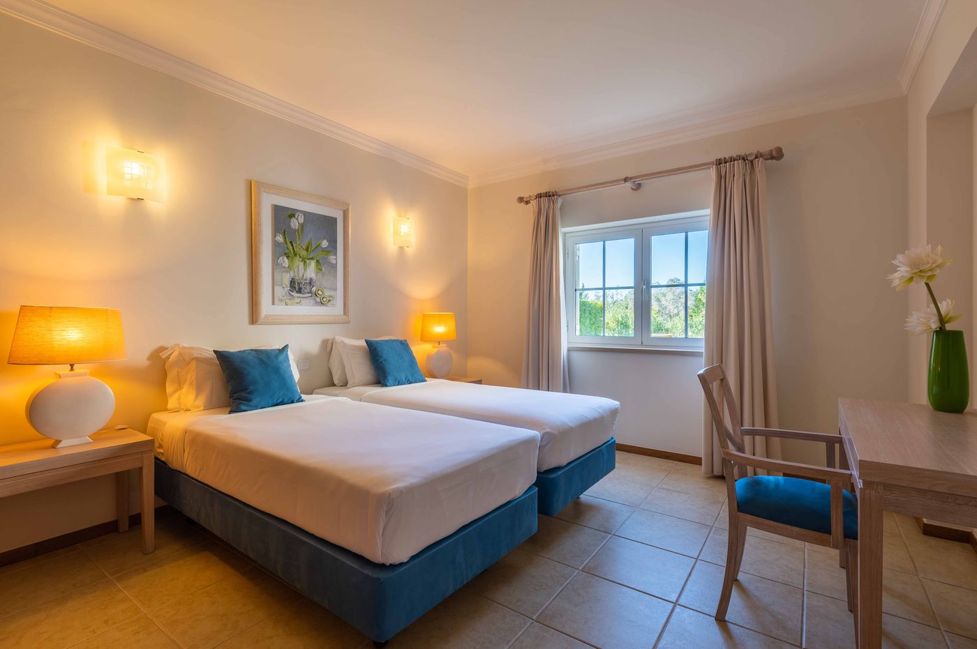 Vale-D-Oliveiras-Quinta-Resort-And-Spa-Room-21