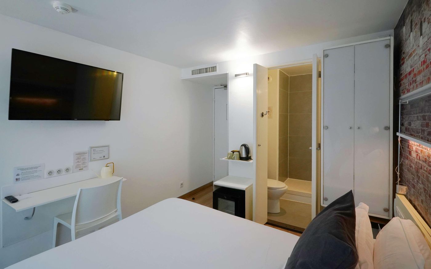 Best-Western-Hotel-Le-Montparnasse-Room-27