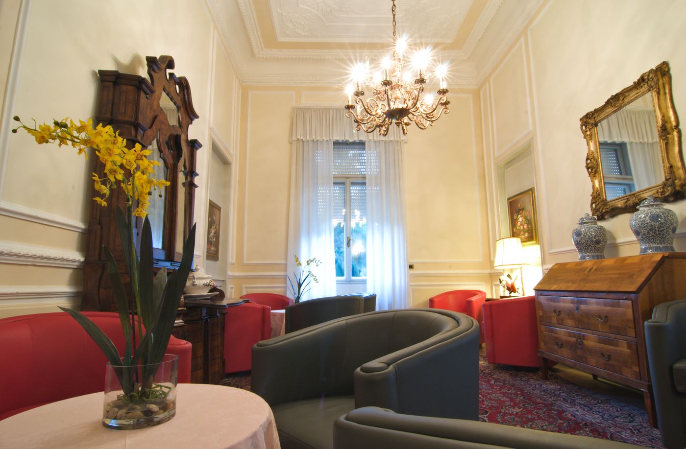 Grand Hotel Liberty-Italy-RIVA DEL GARDA-Lobby-7