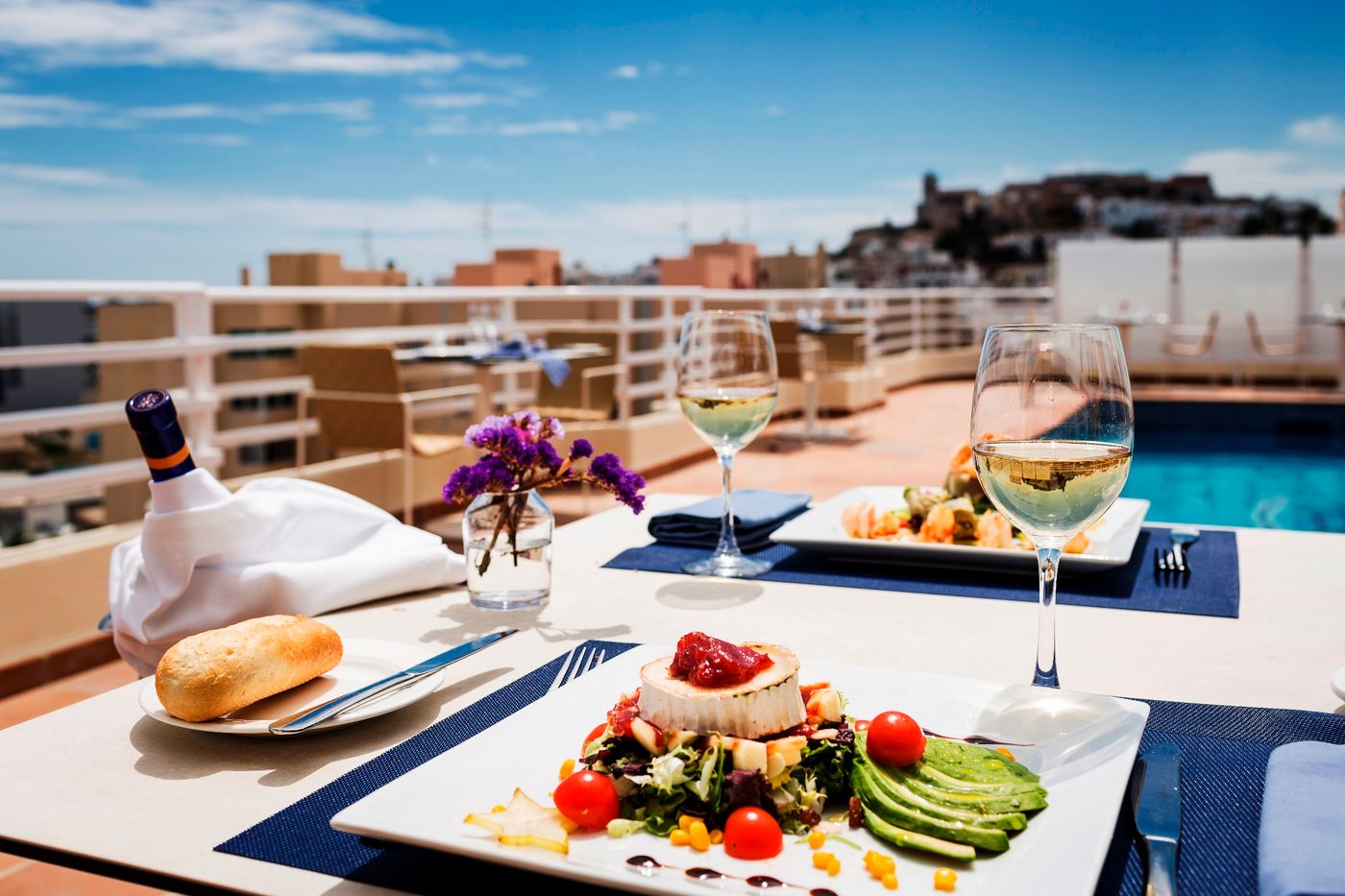 Royal-Plaza-Restaurant-18