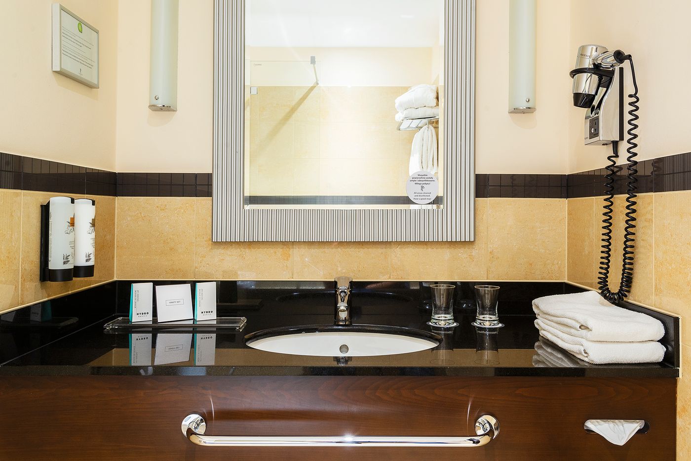 Polonia-Palace-Room-32