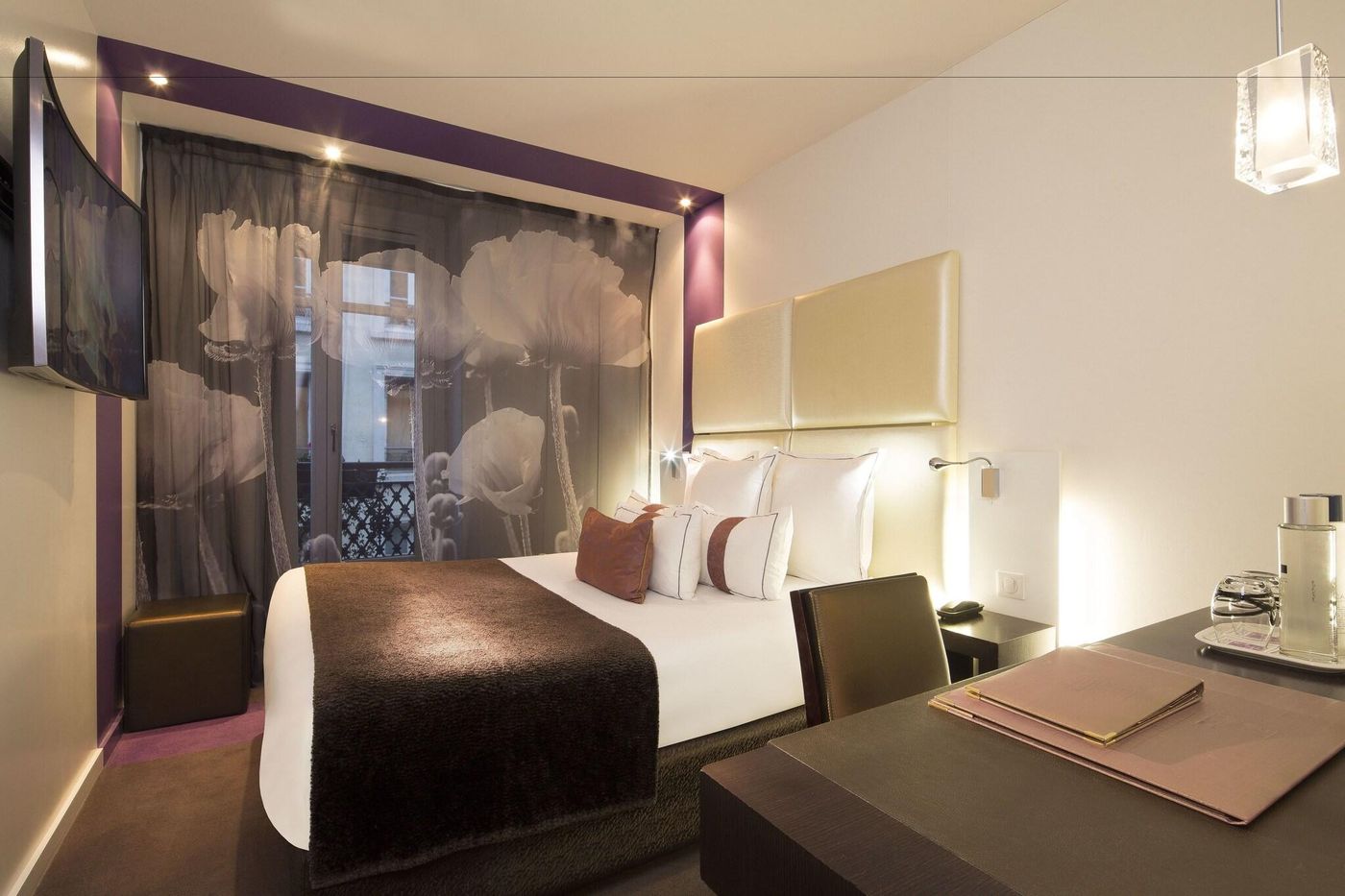 Grand-Hotel-Saint-Michel-Room-15