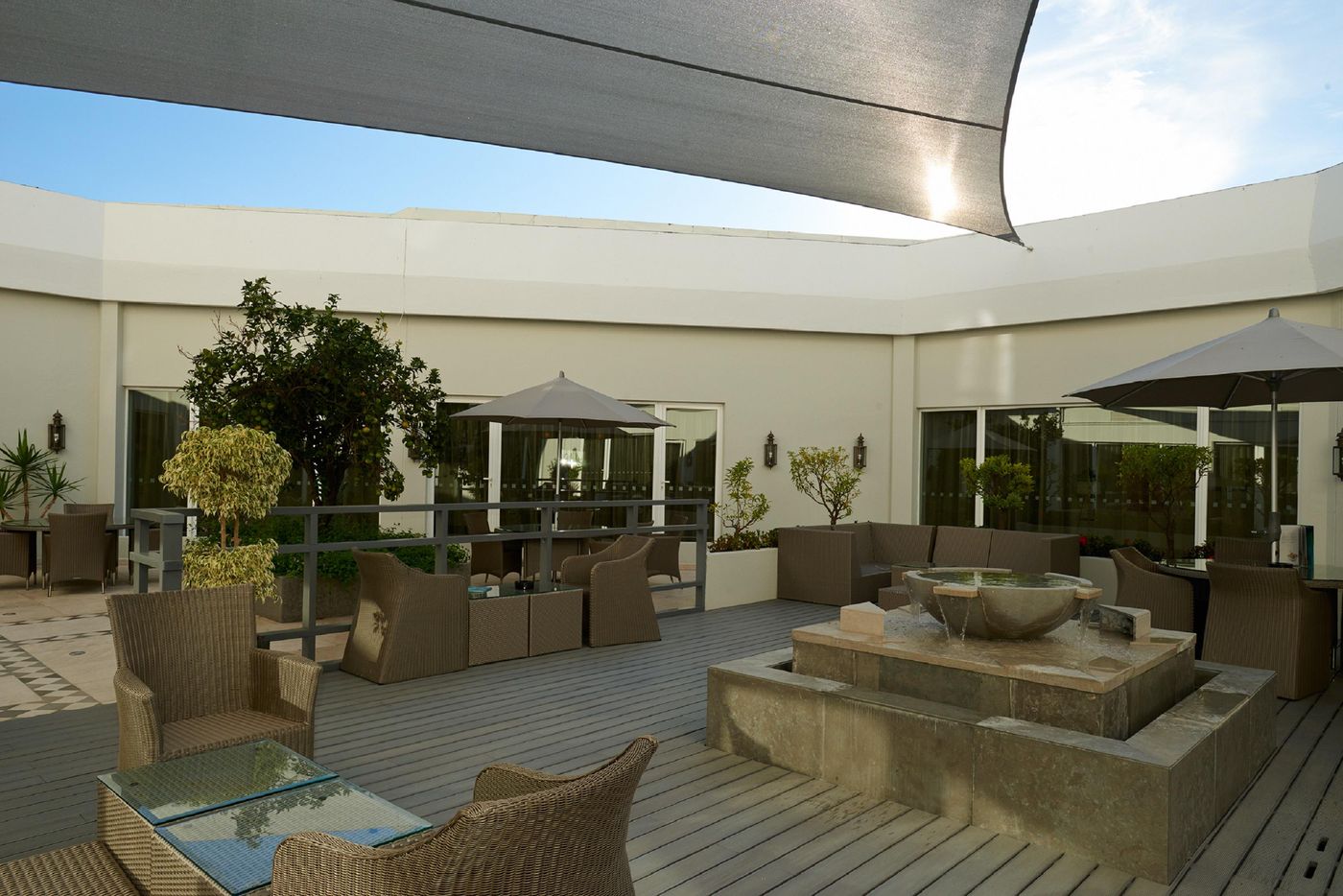 Dona-Filipa-Hotel-Bar-52