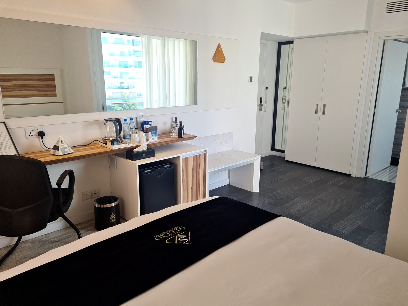 The-Ciao-Stelio-Deluxe-Hotel-Room-35