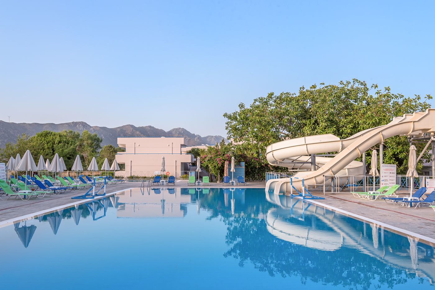 Asteras-Resort-Pool-4