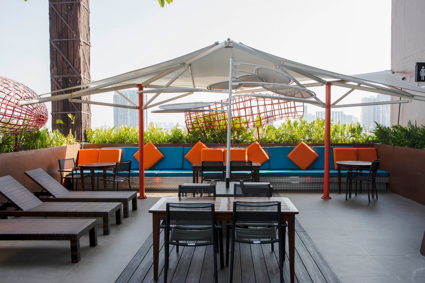 Siam-Siam-Design-Hotel-Bangkok-Pool-74