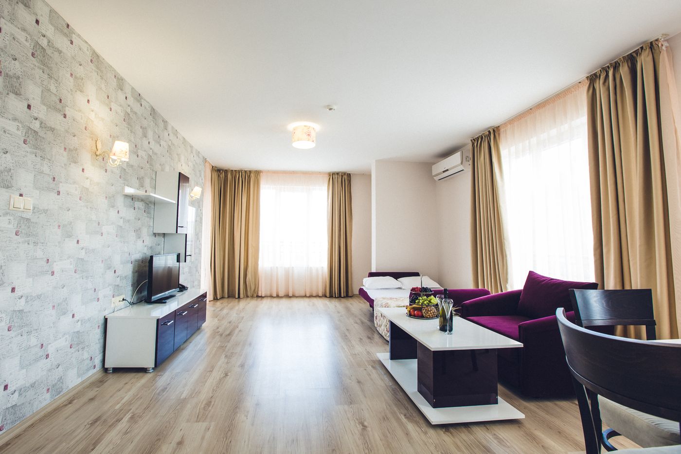 Avenue-Deluxe-Room-19