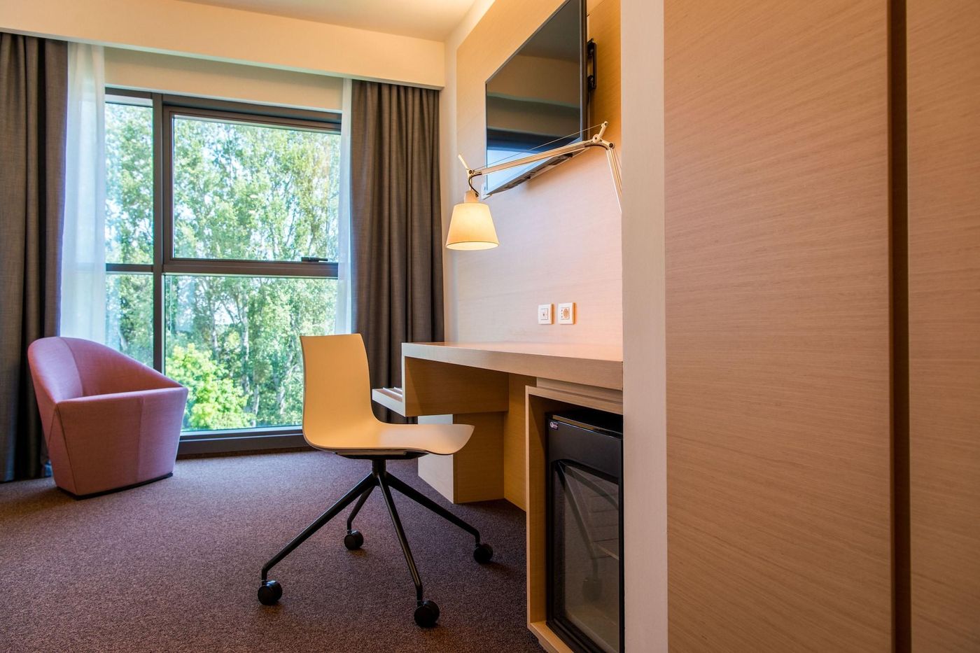 Four-Points-By-Sheraton-Venice-Mestre-Room-2