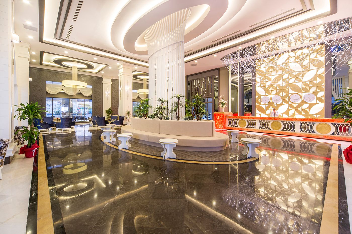 Diamond-Premium-Hotel---Spa-Lobby-49