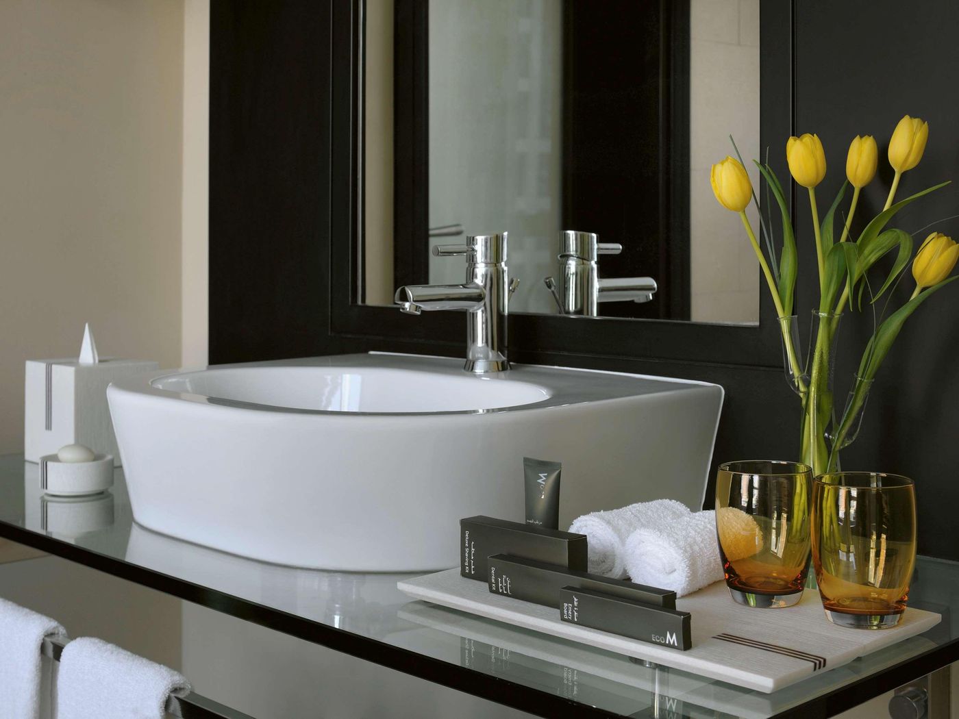 Movenpick-Hotel-Jumeirah-Lakes-Towers-Room-30