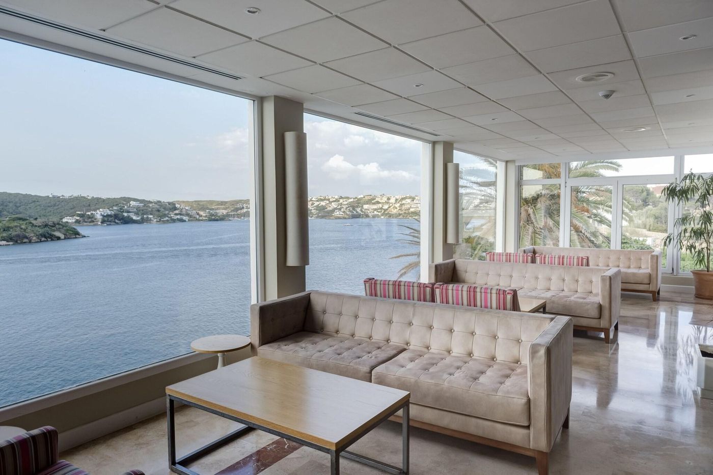 Set-Hotel-Agamenon-Lobby-41