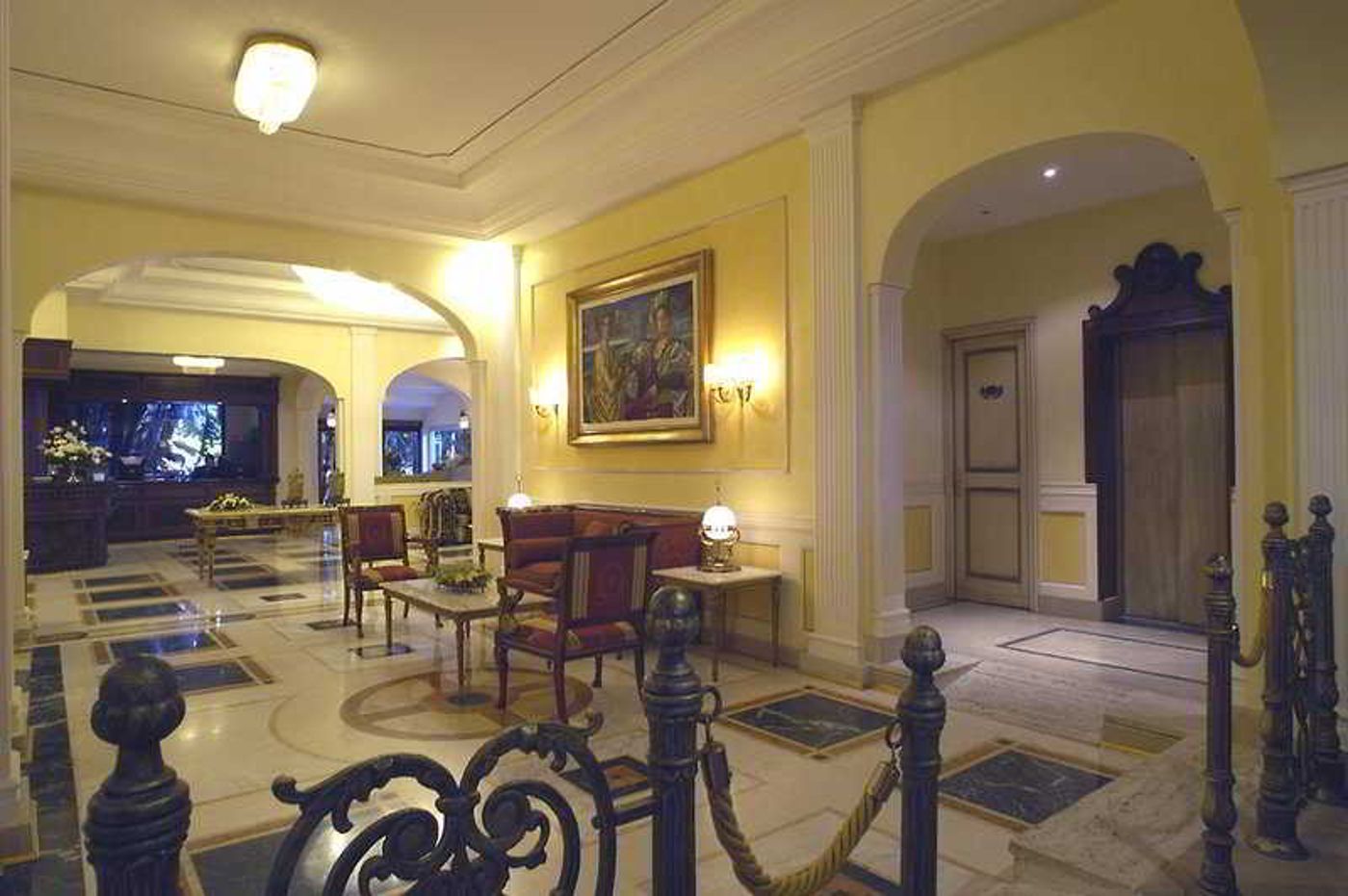 Hellenia-Yachting-Lobby-36