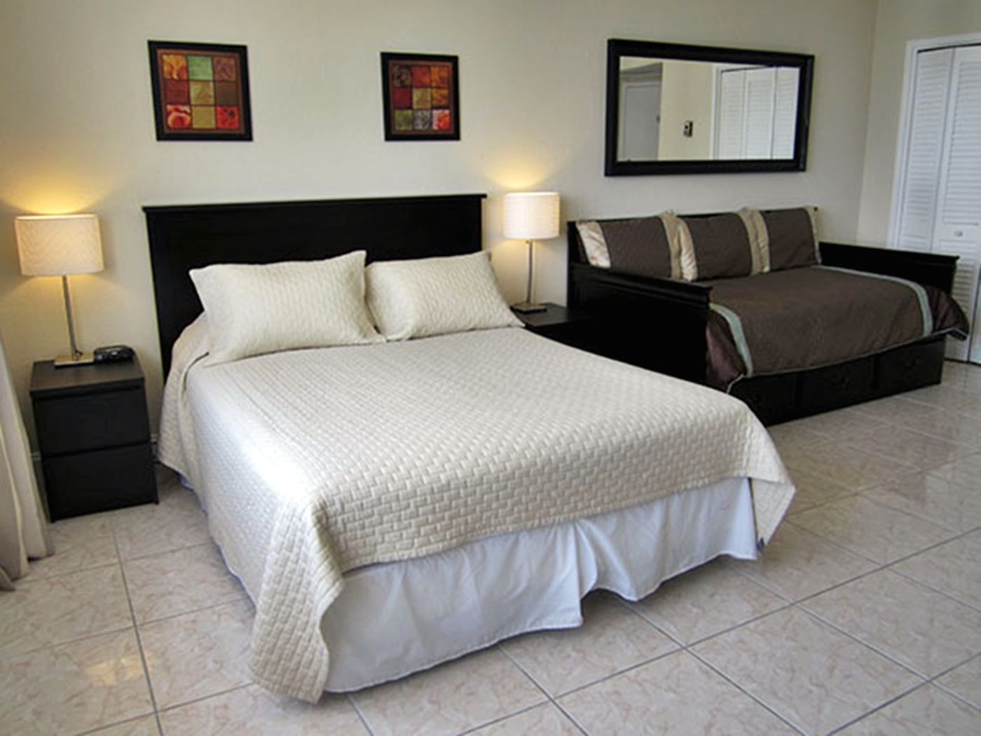 Newpoint Miami Beach Apartments - United States - MIAMI BEACH - General view - 6