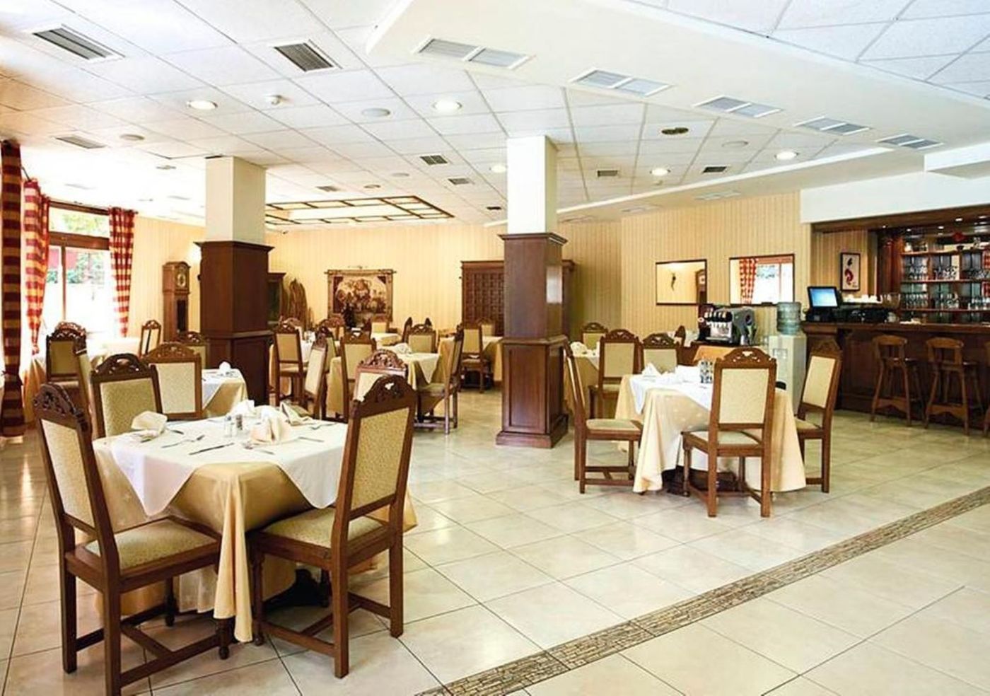Villa-Maria-Revas-Restaurant-18