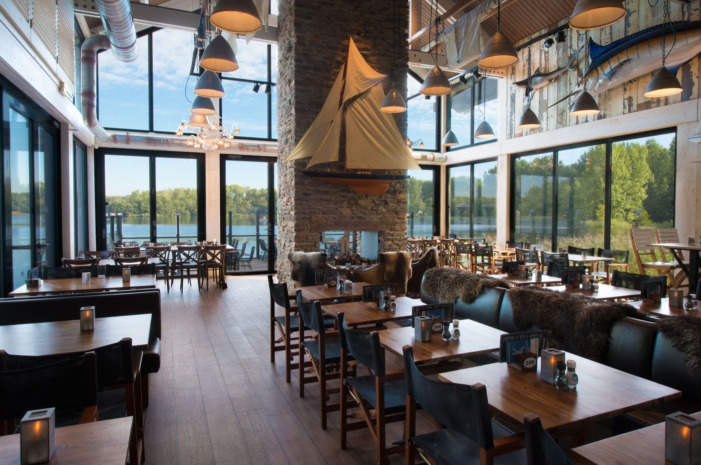 Courtyard-Amsterdam-Airport-General-view-56