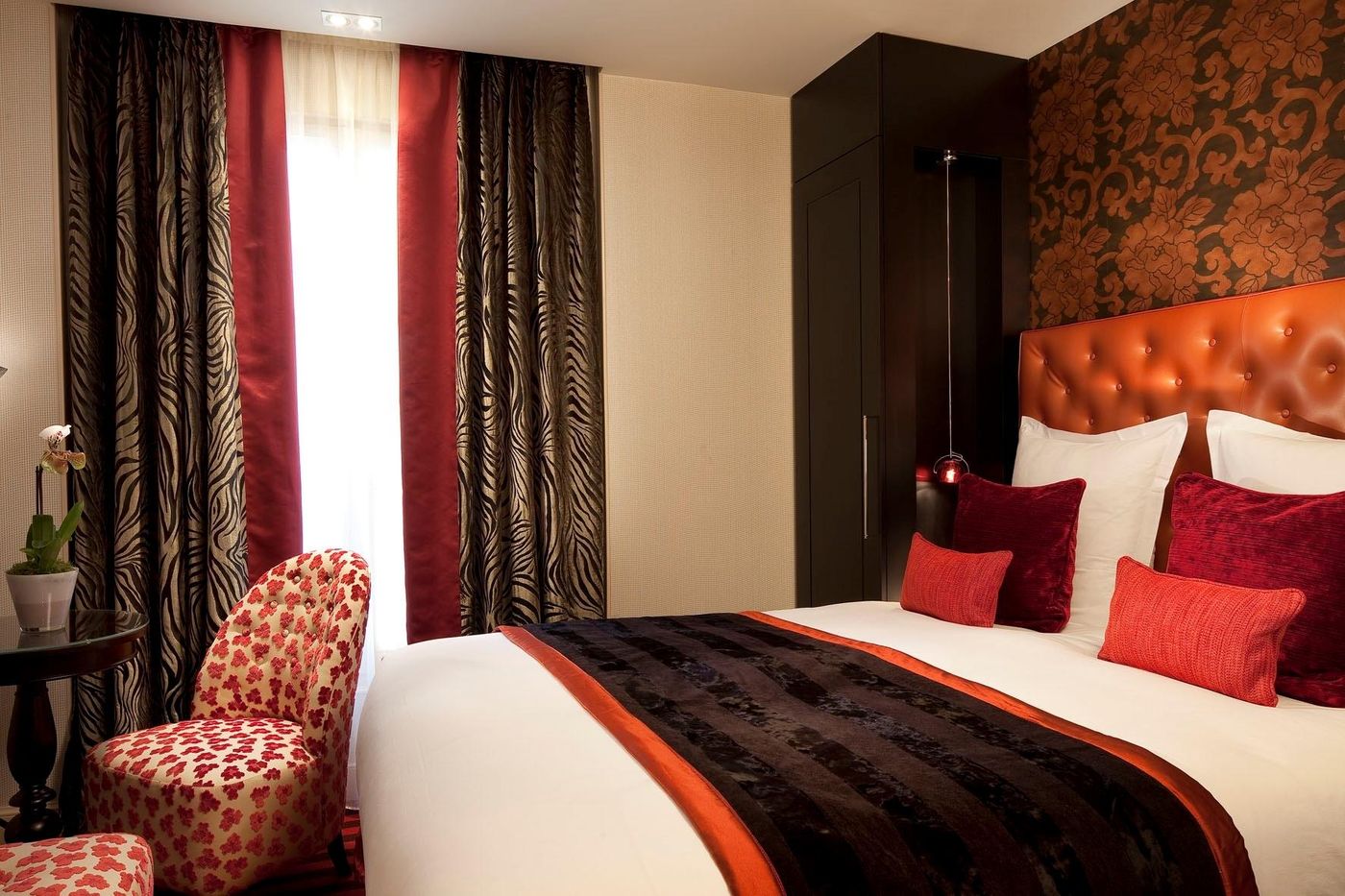 Le-Petit-Paris-Room-32